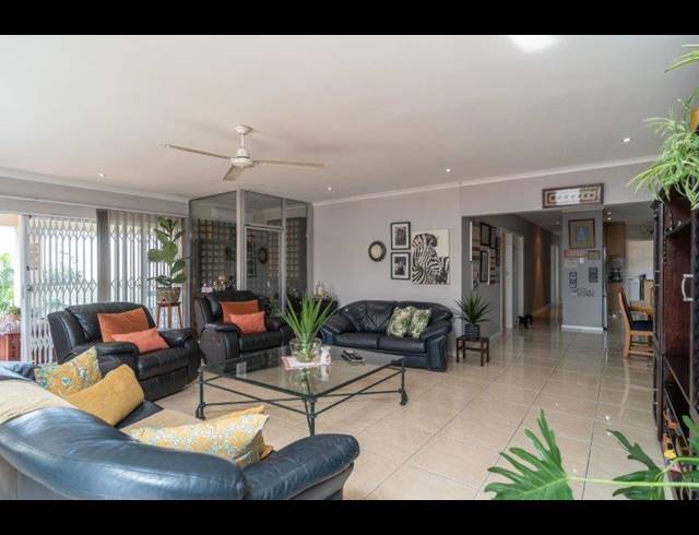 4 BEDROOM SIMPLEX RENTED IN DAWNCLIFFE